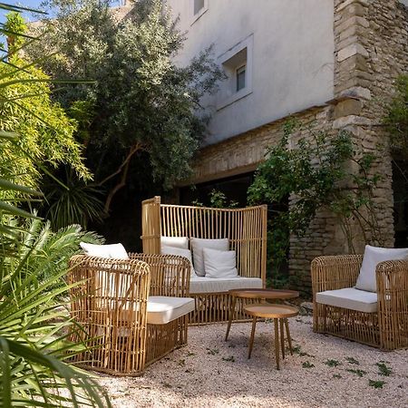 Le Clos Violette Et Le 11 D'Aglae - Hotel De Charme Design De Luxe L'Isle-sur-la-Sorgue Exterior photo