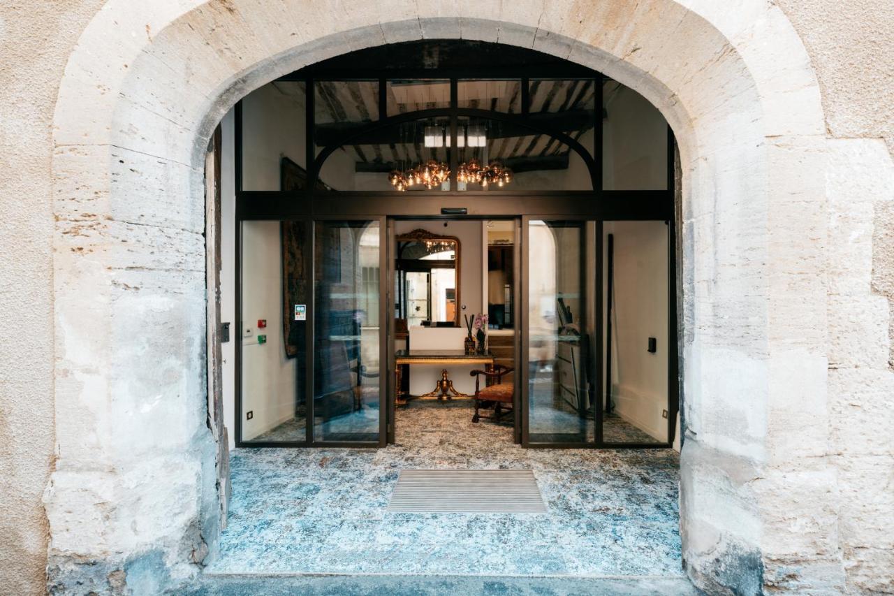 Le Clos Violette Et Le 11 D'Aglae - Hotel De Charme Design De Luxe L'Isle-sur-la-Sorgue Exterior photo