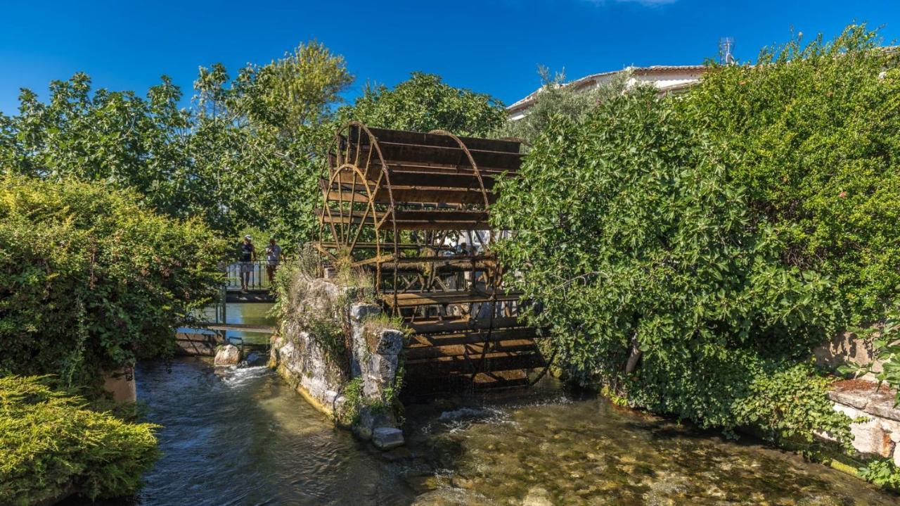 Le Clos Violette Et Le 11 D'Aglae - Hotel De Charme Design De Luxe L'Isle-sur-la-Sorgue Exterior photo