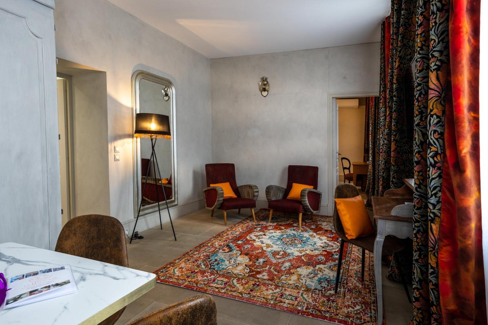 Le Clos Violette Et Le 11 D'Aglae - Hotel De Charme Design De Luxe L'Isle-sur-la-Sorgue Exterior photo